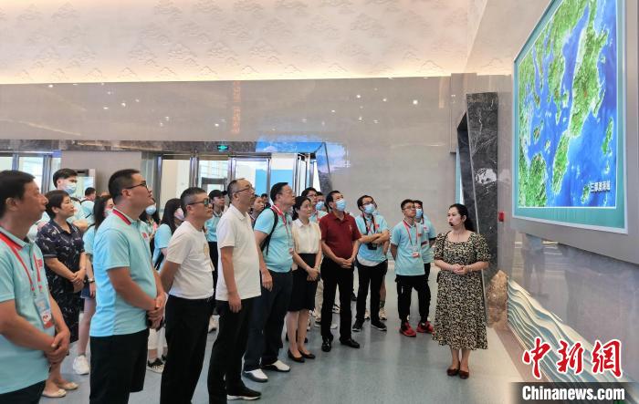 澳门福建同乡总会闽籍青少年夏令营成员福建宁德参观考察