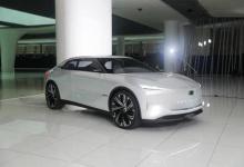 英菲尼迪在下周的上海车展正式亮相之前展示了其新款Qs Inspiration概念车的外观