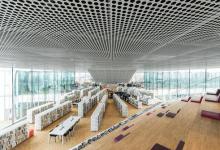 OMA和Barcode Architects在诺曼底完成了十字形图书馆