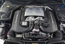 在C 63 AMG继任者的发动机盖下是全新的4.0升V8 Biturbo发动机