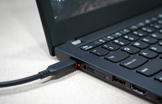  评测ThinkPad X280值得入手吗以及华硕灵耀S4100VN怎么样 