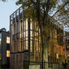 SAS Designbuild结合了两种门面样式成为波士顿市区的住宅