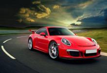 标准911 GT3由自然吸气的468马力3.8升平六缸发动机提供动力