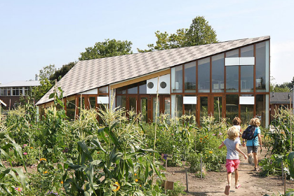  SLA局的环境学习中心展示了可持续的建筑方法 