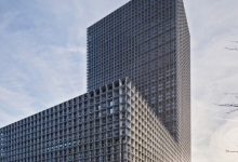 卢森堡大学的这座多功能建筑结合了一座18层高的塔楼