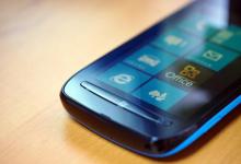诺基亚正在为两款运行WindowsPhone的新设备Lumia710和800做准备