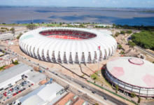 HypeStudio和Santini＆RochaArquitetos在巴西世界杯之前对体育场进行了现代化改造