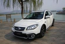 在东南汽车V5灵芝轿车已经在中国汽车市场上被正式推出