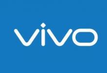 Vivo的手机在正面装有一个32MP自拍快照器