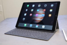 新款12.9英寸苹果iPadPro的厚度比其前代产品厚0.5毫米