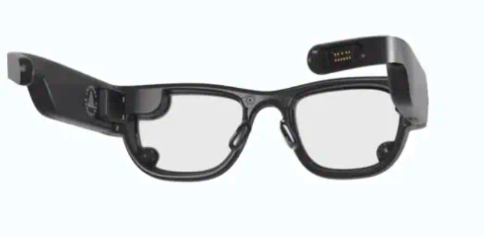 Facebook的首款智能眼镜，预计将于2021年推出