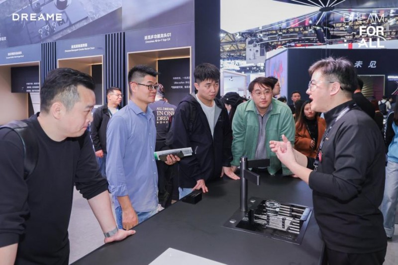 从清洁电器到净水革命，从AWE 2025看追觅科技"无界架构"下的智能生态雄心