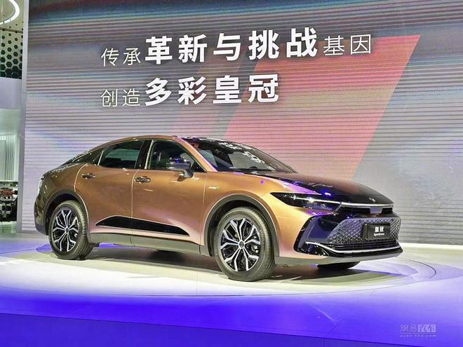 丰田全新皇冠SportCross预售36.9万起 明年上市