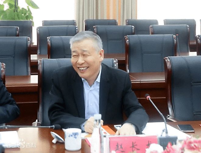许家印卸任恒大地产董事长：恒大股债齐跌 发生了什么？
